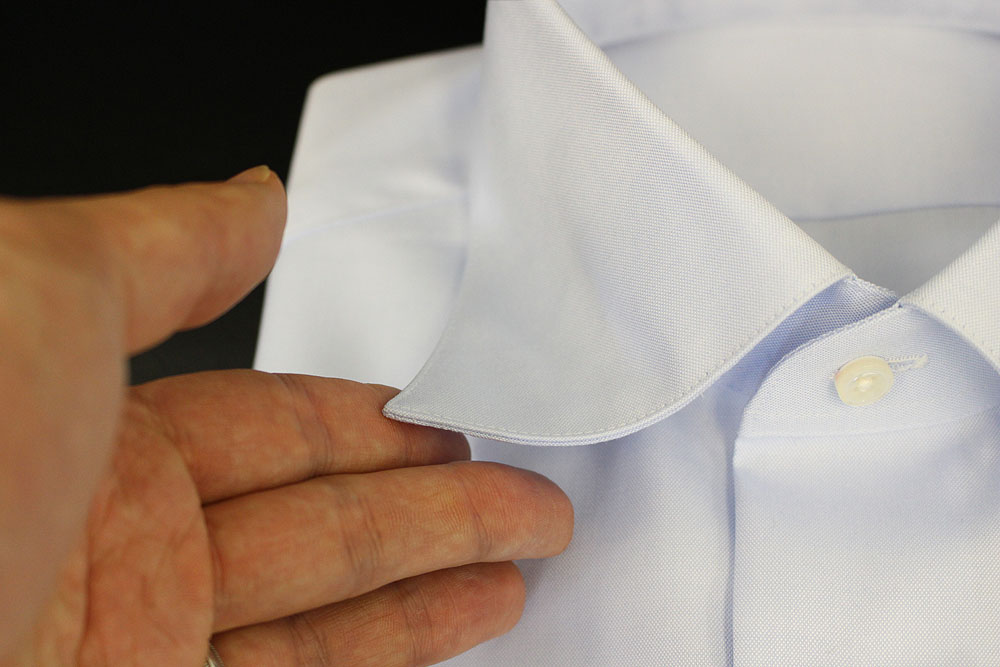 新発売 送料込み ワイシャツの衿の中に入れるカラーキーパー １８枚です プラスチック