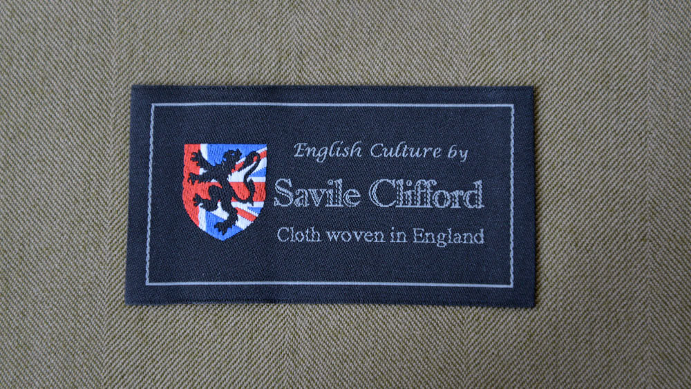 Savile Clifford サヴィル クリフォード デザイン力を持った英国生地ブランド 新入荷情報 鳥形の紳士服ブログ 姫路のオーダースーツ店 Egret