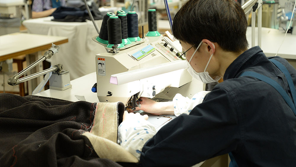 オーダースーツの縫製工場