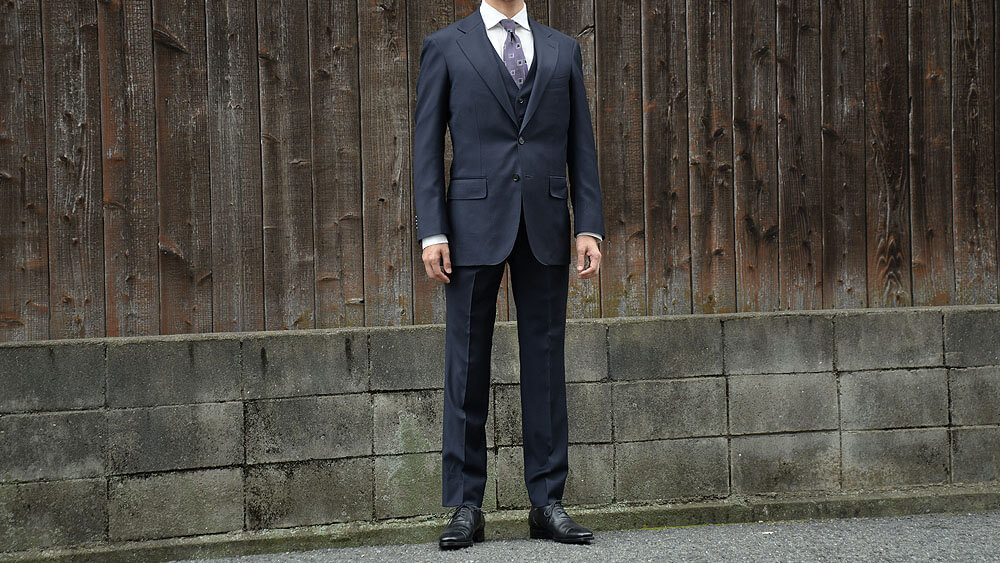 姫路で税理士事務所をされているお客様のオーダースーツ