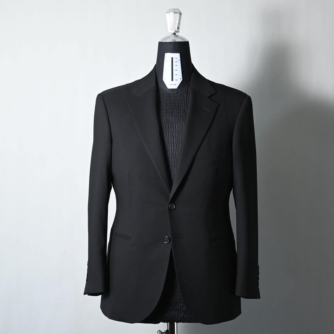 冠婚葬祭の黒スーツ、礼服について