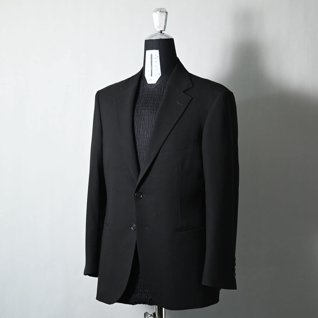 冠婚葬祭の黒スーツ、礼服について