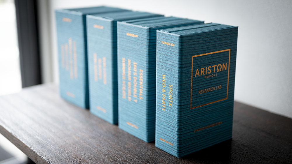 【2024年SS完全版】ARISTON (アリストン) 全シリーズを149枚の画像でご紹介します。