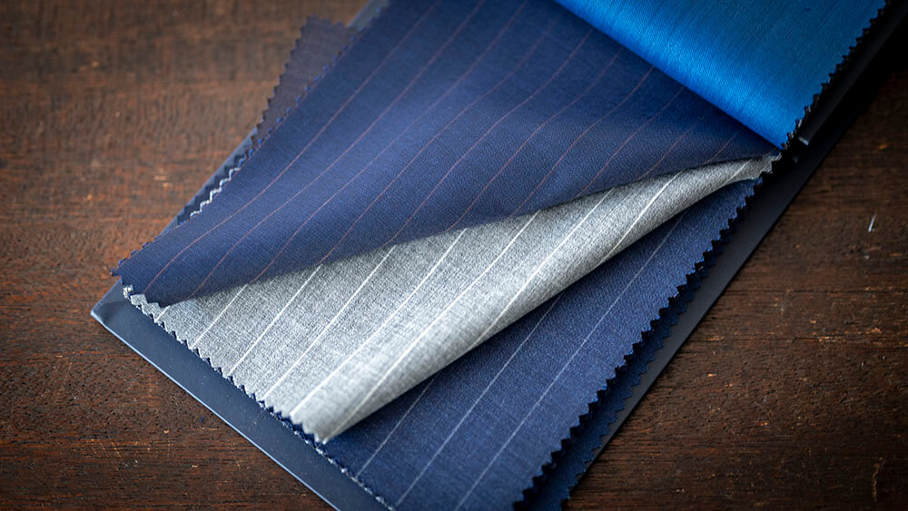 【美しき手仕事】手で縫うことで丸くなるオーダースーツ ~DORMEUIL & DRAPERS~