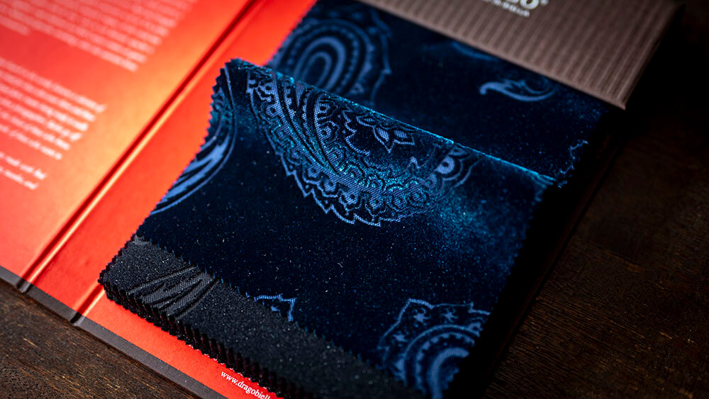 他と被らないフォーマルスーツをお探しの方へ｜DRAGO「Red Carpet」完全ガイド