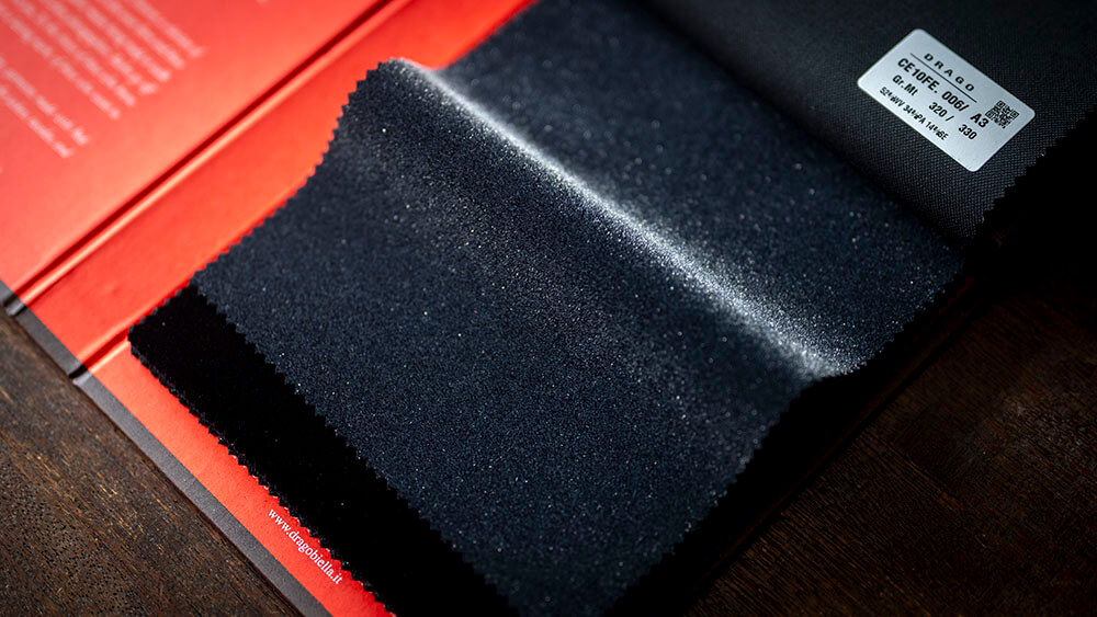 他と被らないフォーマルスーツをお探しの方へ｜DRAGO「Red Carpet」完全ガイド
