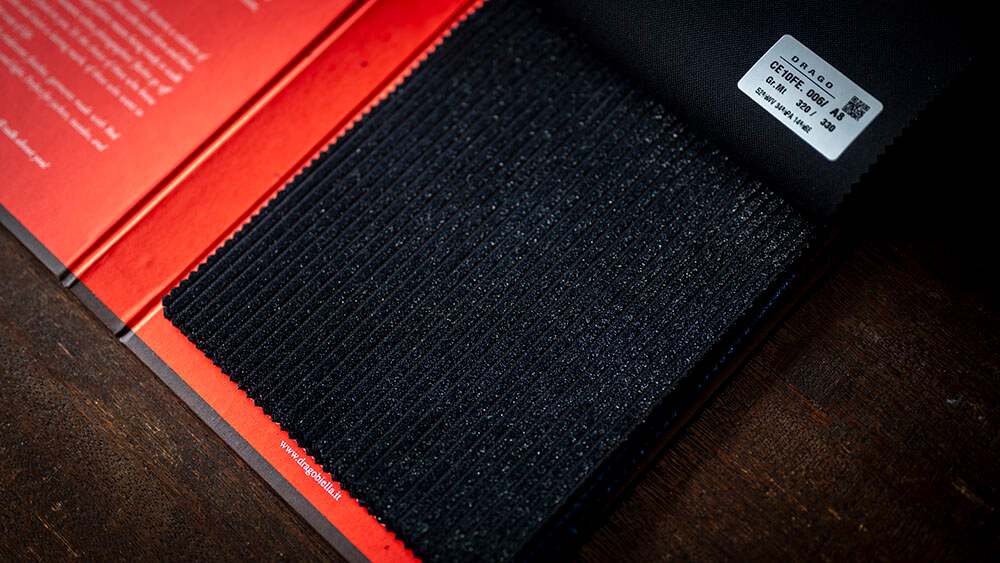 他と被らないフォーマルスーツをお探しの方へ｜DRAGO「Red Carpet」完全ガイド