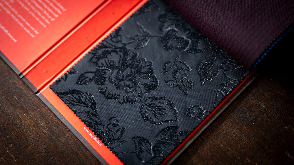 他と被らないフォーマルスーツをお探しの方へ｜DRAGO「Red Carpet」完全ガイド