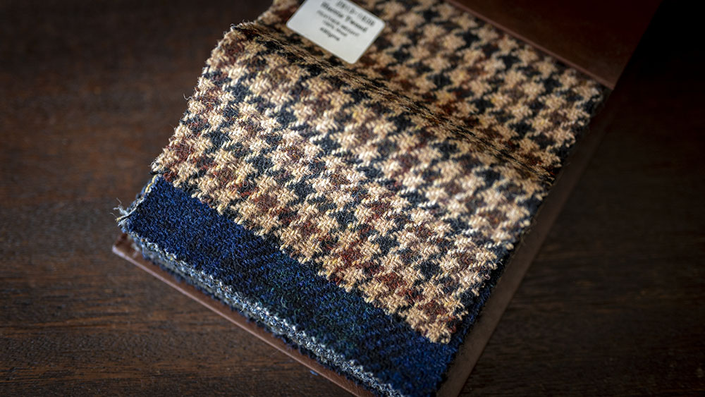 【定番入荷】“ツイードの王様” Harris Tweed (ハリスツイード) で仕立てる秋冬の一着