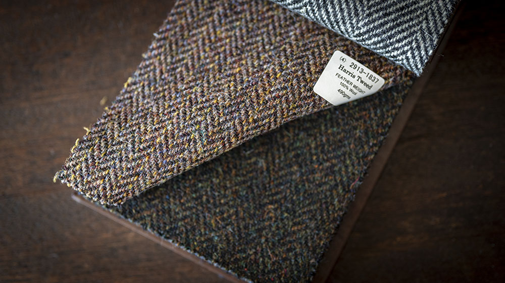 【定番入荷】“ツイードの王様” Harris Tweed (ハリスツイード) で仕立てる秋冬の一着