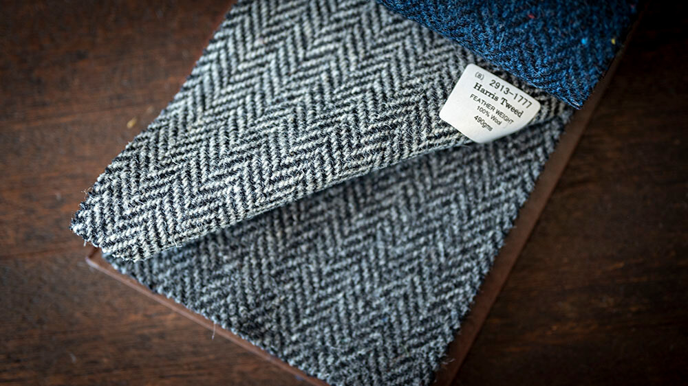 【定番入荷】“ツイードの王様” Harris Tweed (ハリスツイード) で仕立てる秋冬の一着