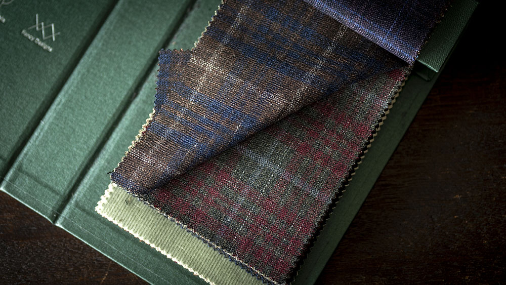 【DORMEUIL】FOREVER GREEN (フォーエバーグリーン) 快適さとエレガンスを融合させたジャケット & トラウザーズコレクション