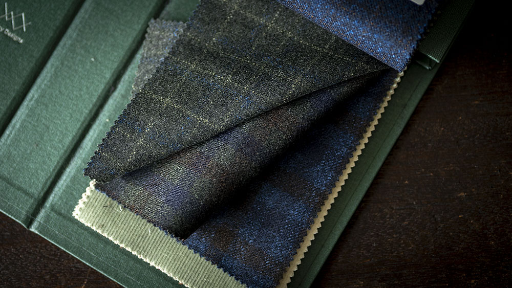 【DORMEUIL】FOREVER GREEN (フォーエバーグリーン) 快適さとエレガンスを融合させたジャケット & トラウザーズコレクション
