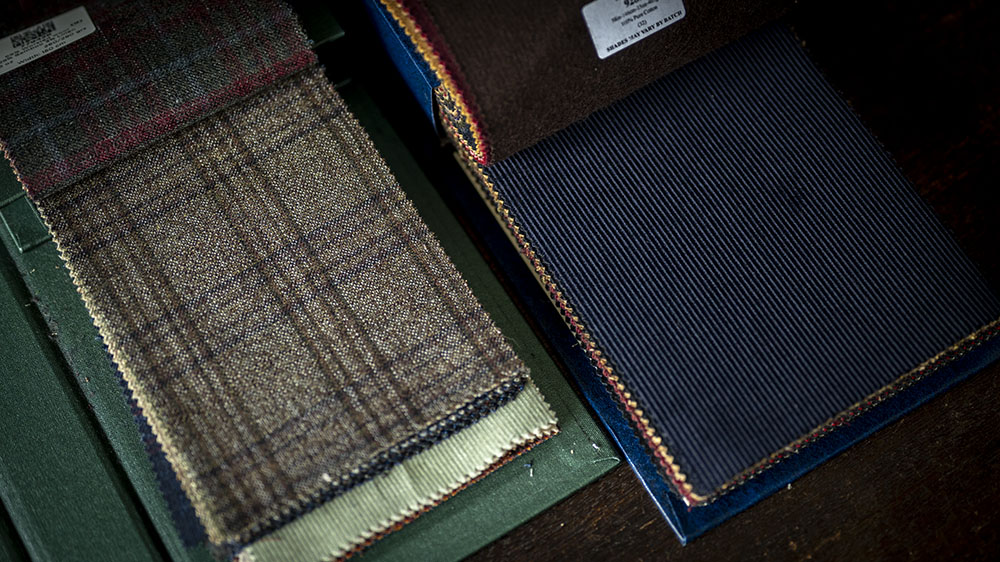 【DORMEUIL】FOREVER GREEN (フォーエバーグリーン) 快適さとエレガンスを融合させたジャケット & トラウザーズコレクション