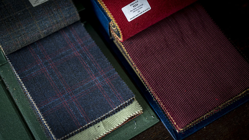 【DORMEUIL】FOREVER GREEN (フォーエバーグリーン) 快適さとエレガンスを融合させたジャケット & トラウザーズコレクション