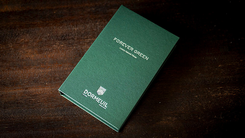 【DORMEUIL】FOREVER GREEN (フォーエバーグリーン) 快適さとエレガンスを融合させたジャケット & トラウザーズコレクション