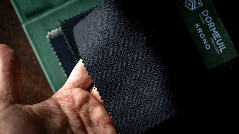 【2025秋冬 DORMEUIL】KRONO Royal11 (クロノ ロイヤルイレブン) ビジネスユースしやすいスーツコレクション