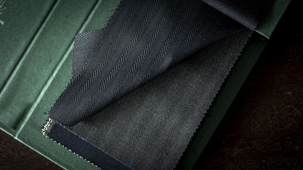 【2025秋冬 DORMEUIL】KRONO Royal11 (クロノ ロイヤルイレブン) ビジネスユースしやすいスーツコレクション