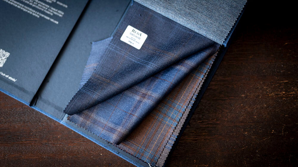 【2025-26AW】REDA (レダ) イタリア製らしい滑らかな “ストレッチスーツ生地” をご紹介します。