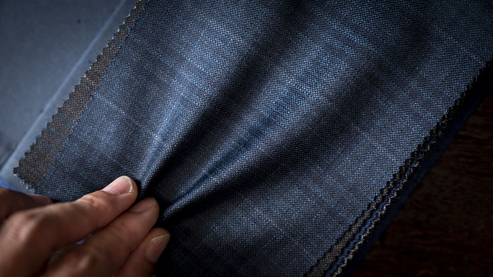 【2025-26AW】REDA (レダ) イタリア製らしい滑らかな “ストレッチスーツ生地” をご紹介します。