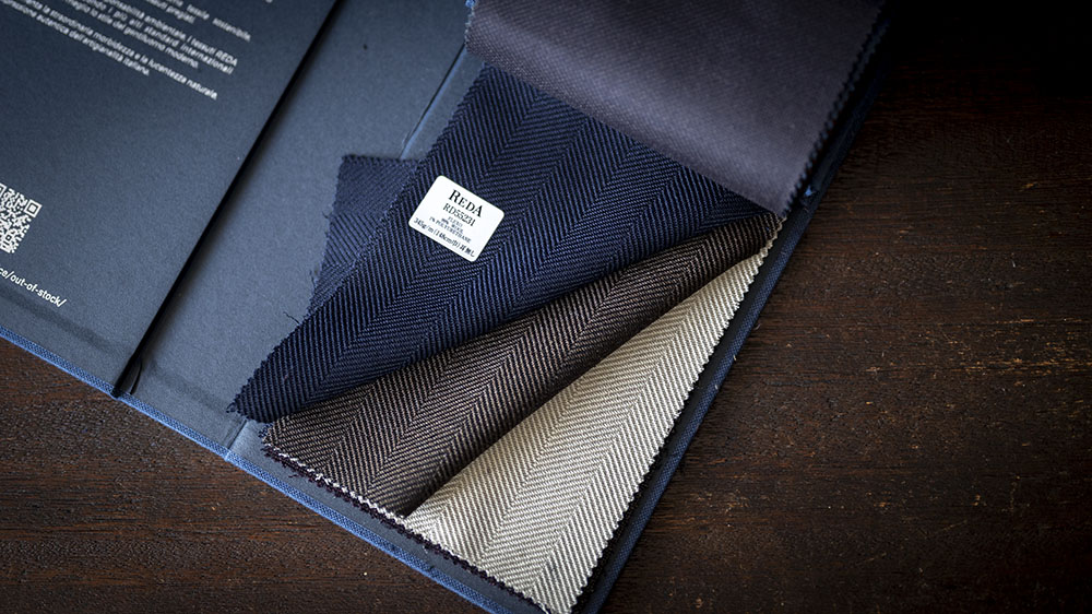 【2025-26AW】REDA (レダ) イタリア製らしい滑らかな “ストレッチスーツ生地” をご紹介します。