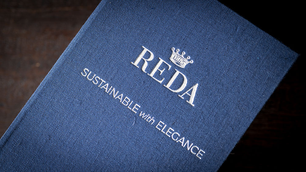 【2025-26AW】REDA (レダ) イタリア製らしい滑らかな “ストレッチスーツ生地” をご紹介します。