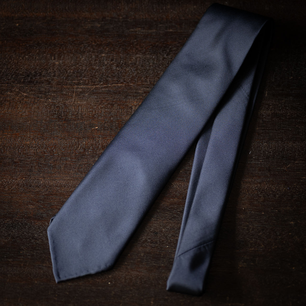 DUPUY (デュプイ) 社レザーを使ったオーダーベルト仕上がりと、ALBENI (アルベニ) ネクタイ入荷のお知らせ ～軽やかなスフォデラート仕様です～