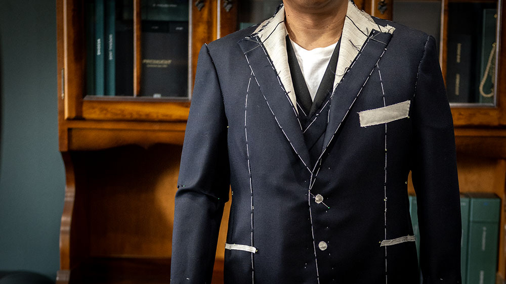 【株式会社世輝 下田哲史様】仮縫いを経て完成したオーダースーツ ～SCABAL CLASSICS 360g/m～