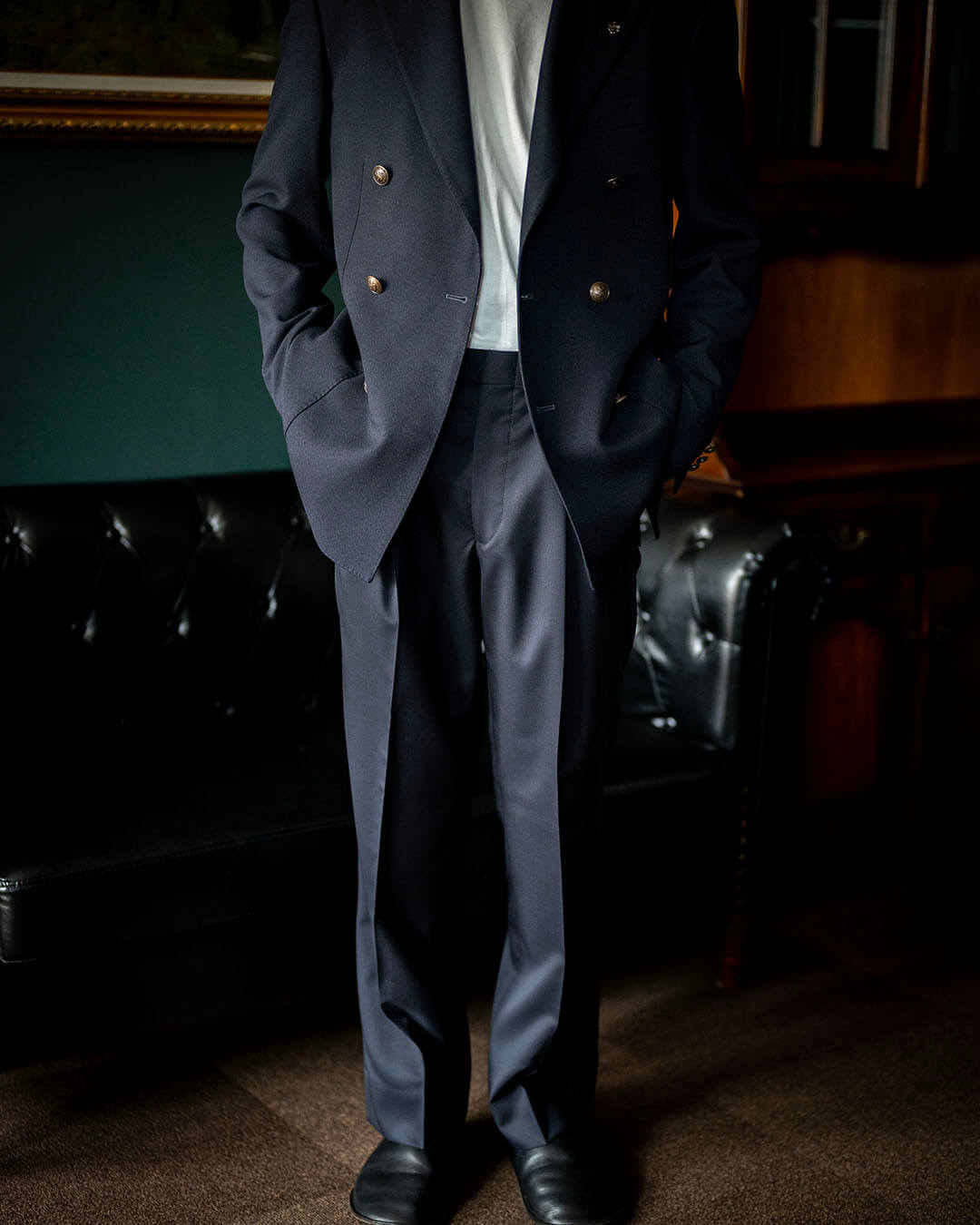 【姫路市Y様のご依頼】ネイビージャケットに合わせた一着。色を揃えて、質感で遊ぶ。