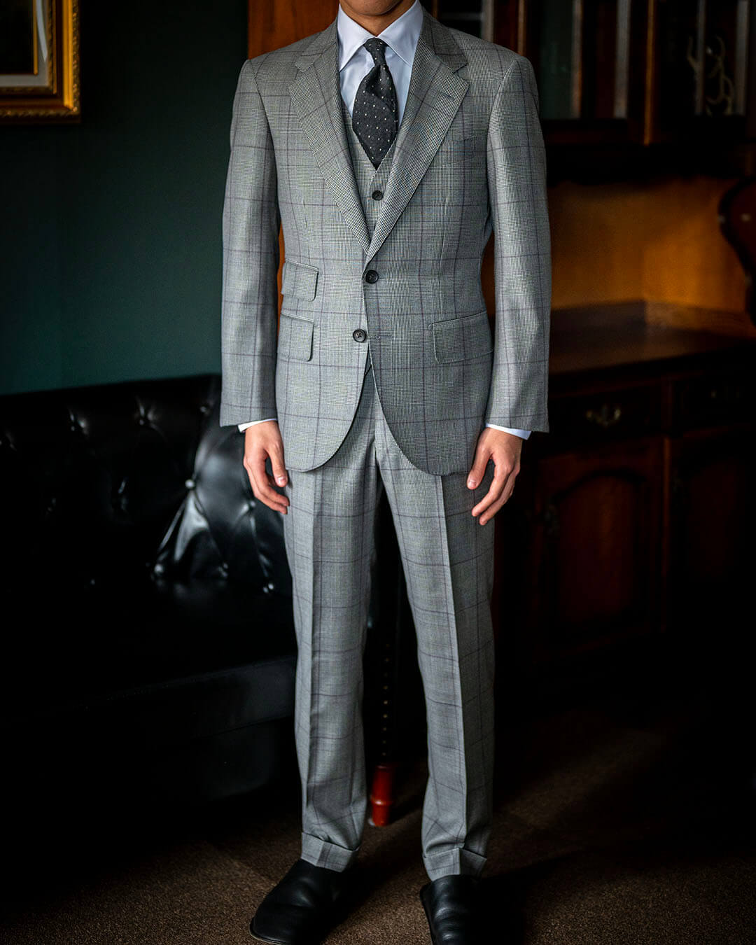 【成人を迎える一着】S様ご子息様の晴れの日のスーツ ～イタリア製グレンチェック生地を使用～
