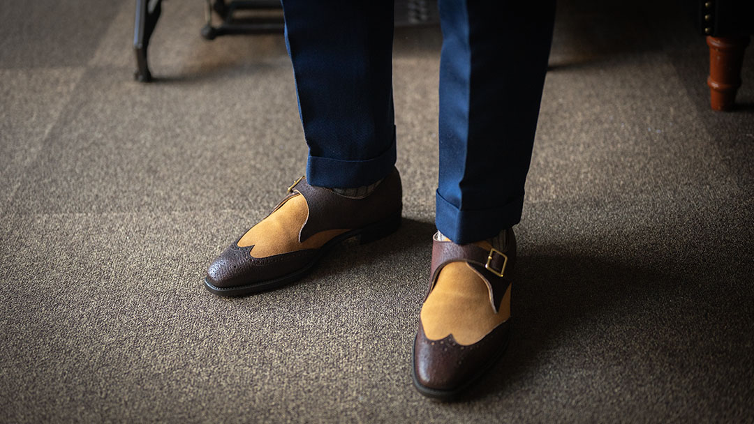 6カ月待ちで仕上がった一足。イノシシとスウェードが織りなす異素材の調和がとれたオーダーシューズ