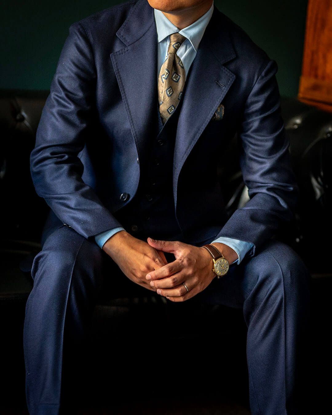 【鳥形の私物】英国製300gマットウーステッドでつくる三つ揃いのオーダースーツ