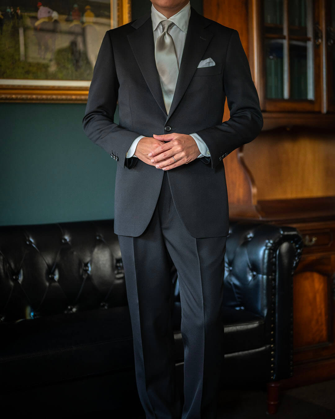 店主、礼服を新しくしました。~選ぶべき黒い生地と、好ましい仕様をご紹介します~