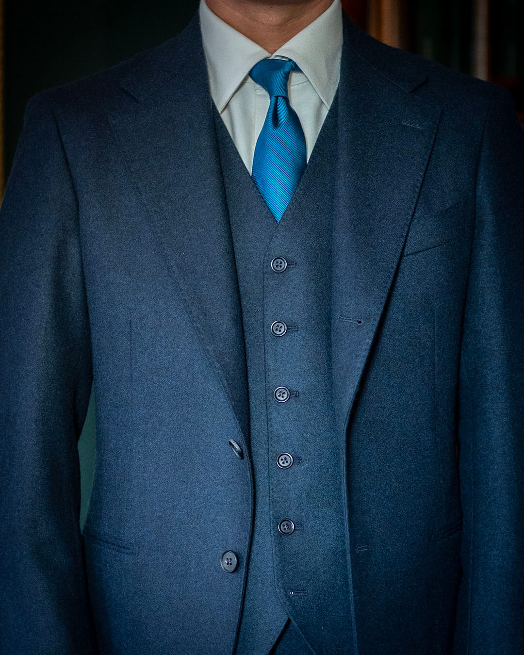 【T様冬の装い】英国フランネルスーツとキャバリーツイルステンカラーコート