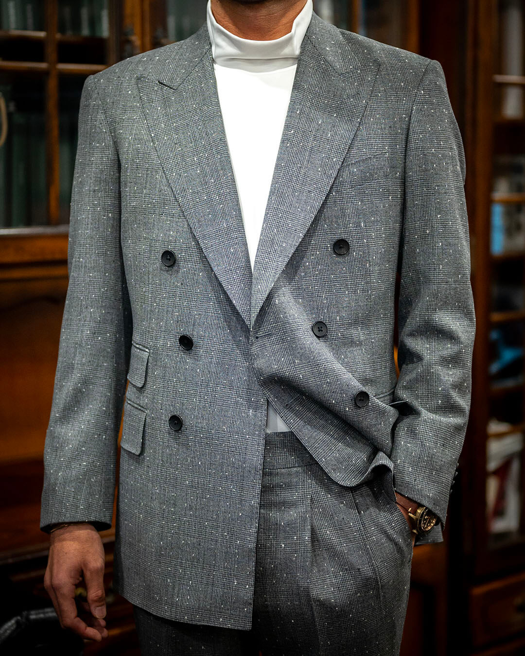 【姫路市のS様】ネップの効いたグレンチェック生地のオーダースーツ