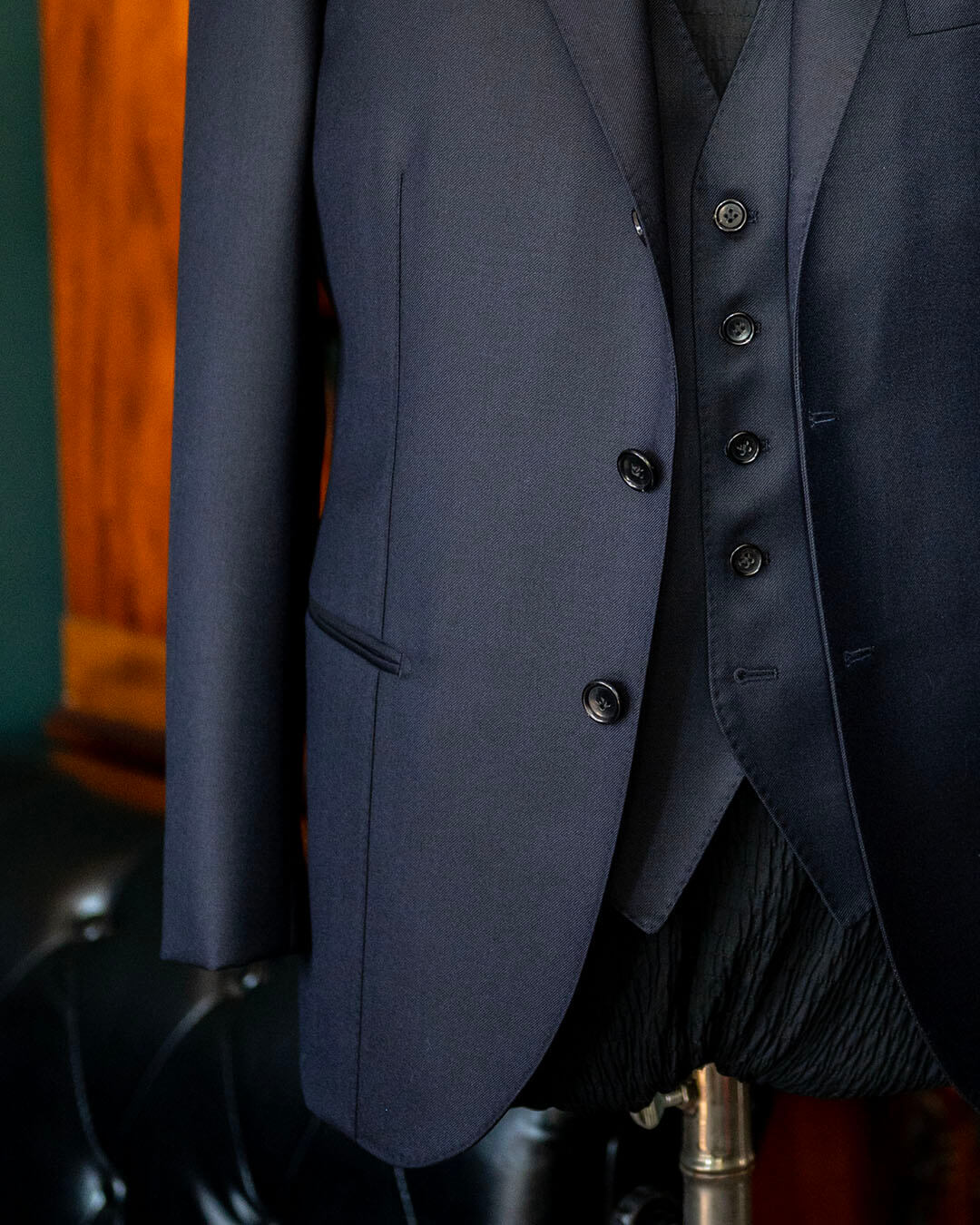 【重い目付のクラシカルな生地】ご愛顧いただいている田中様のオーダースーツ