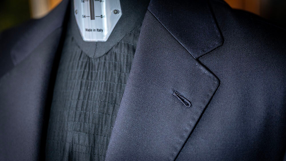 【重い目付のクラシカルな生地】ご愛顧いただいている田中様のオーダースーツ