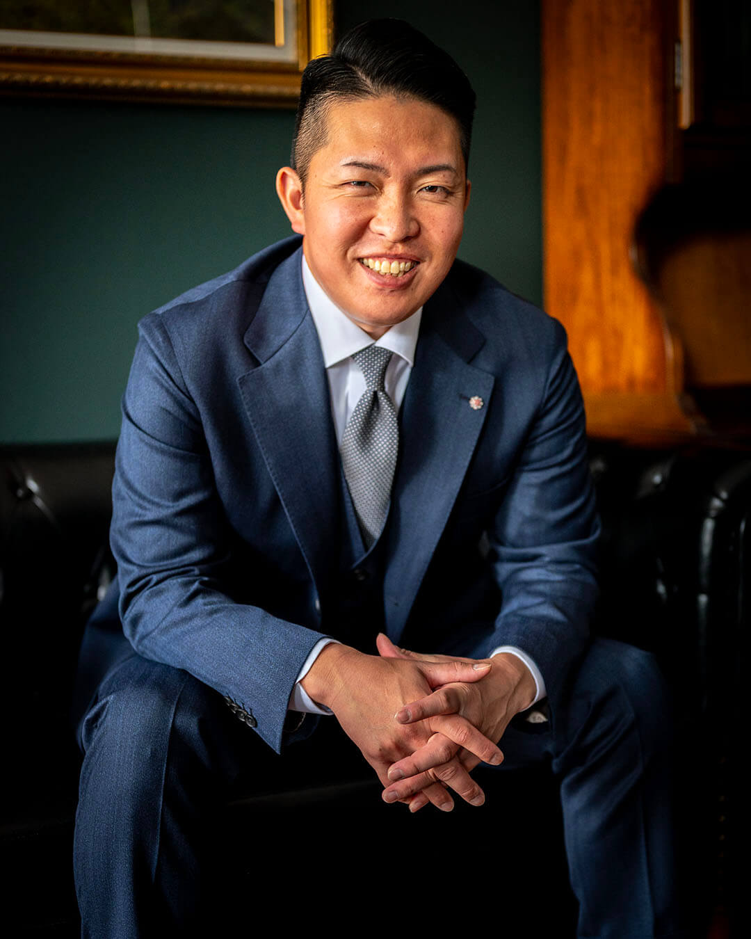 【五光興産　倉掛雅行様】サスペンダーで吊る三つ揃いのオーダースーツ