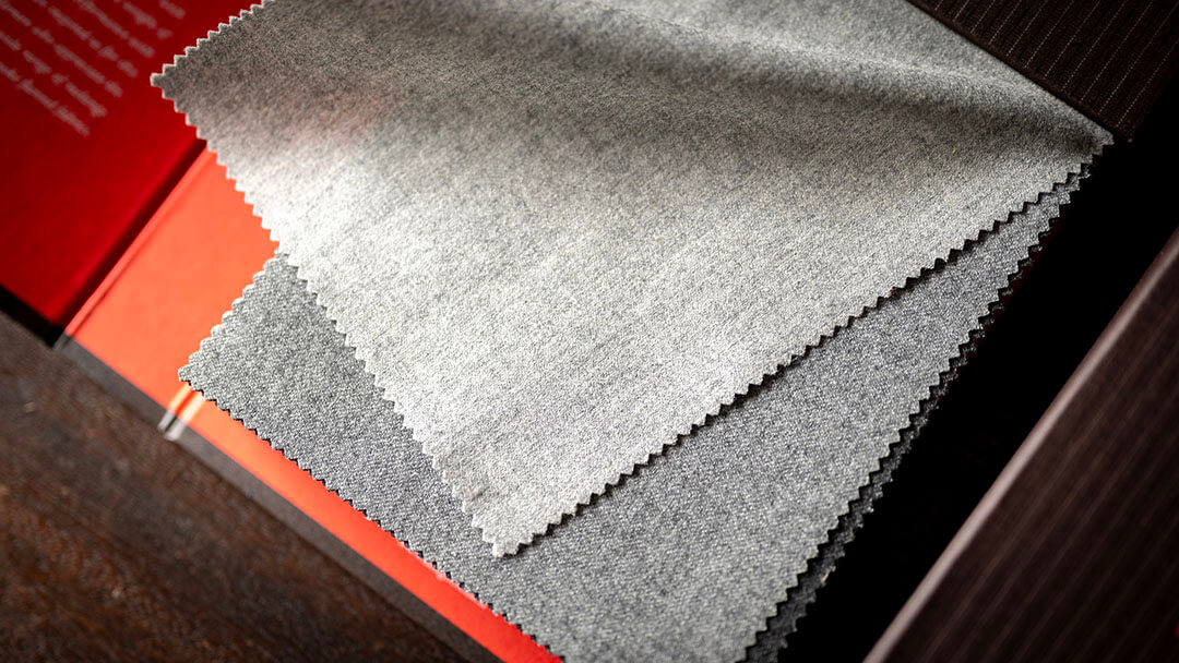 【DRAGO ドラゴ】特別な生地のなかから姫路のオーダースーツ店EGRETで取扱うのは...